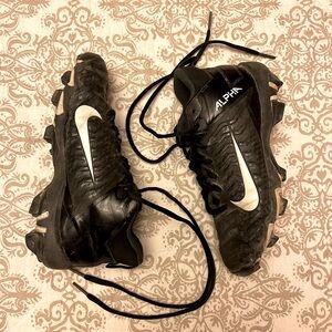 Nike Alpha Boy’s baseball/football cleats, Size 3Y